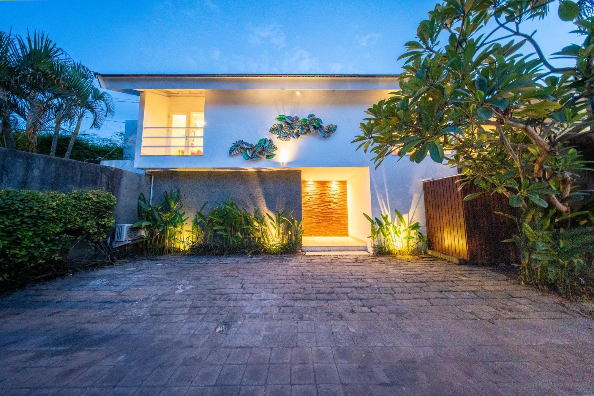 Villa Rainbow Sanur Экстерьер фото